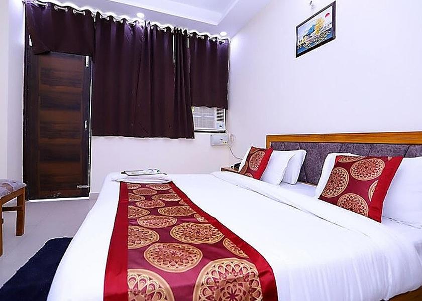 Uttar Pradesh Noida Deluxe Room