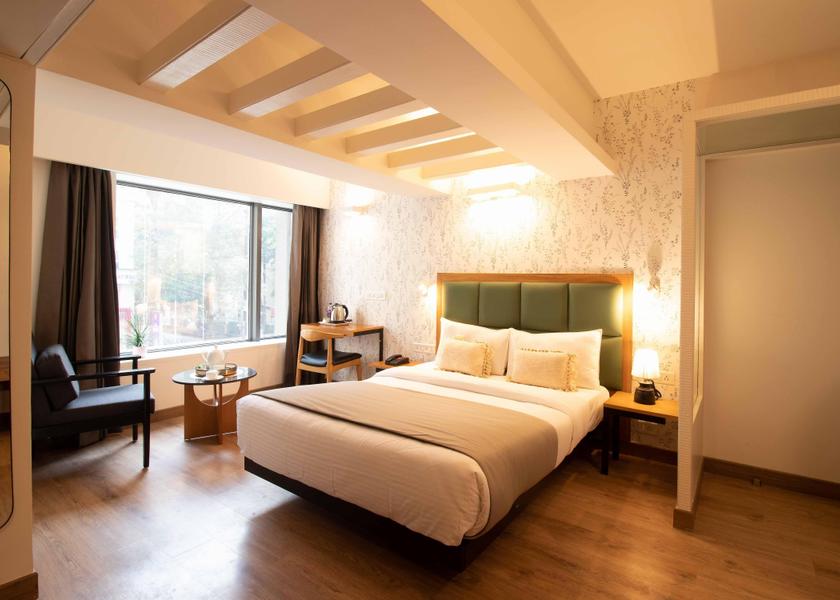 Maharashtra Pune Suite Room with Bathtub