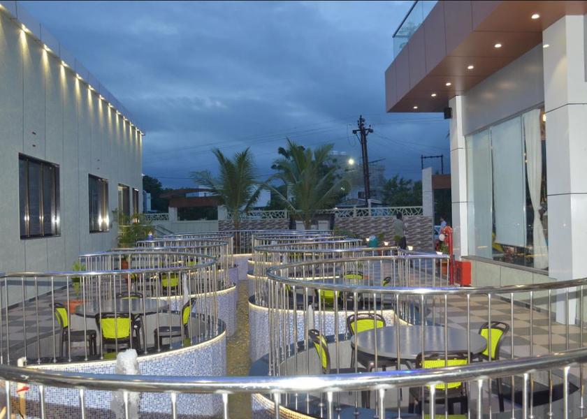 Maharashtra Parbhani Food & Dining