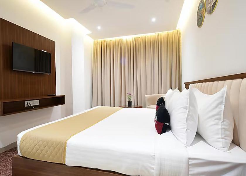 Madhya Pradesh Indore Ace Delux Room