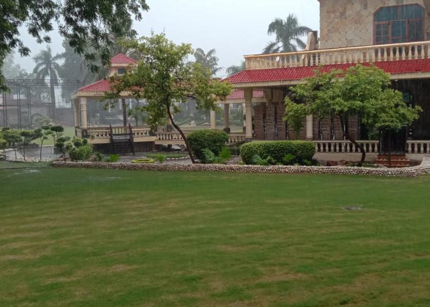 Uttar Pradesh Kanpur Hotel Exterior