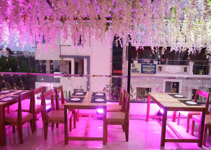 Madhya Pradesh Indore Food & Dining