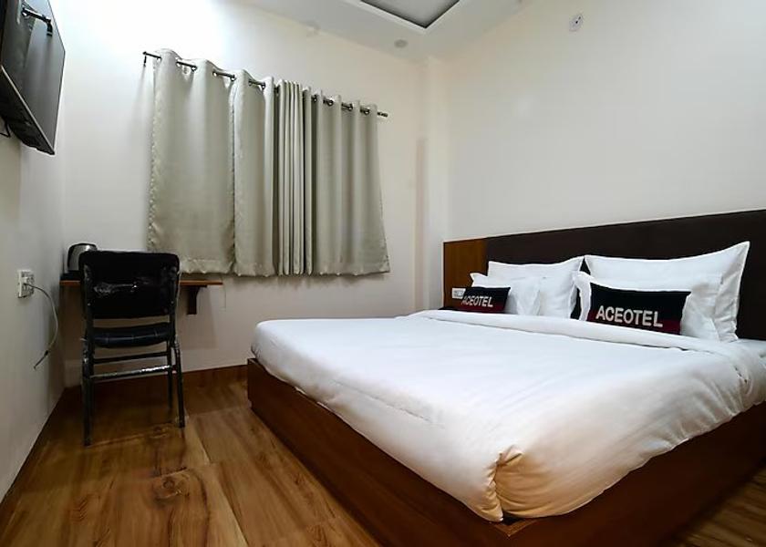 Madhya Pradesh Indore Ace Deluxe Room