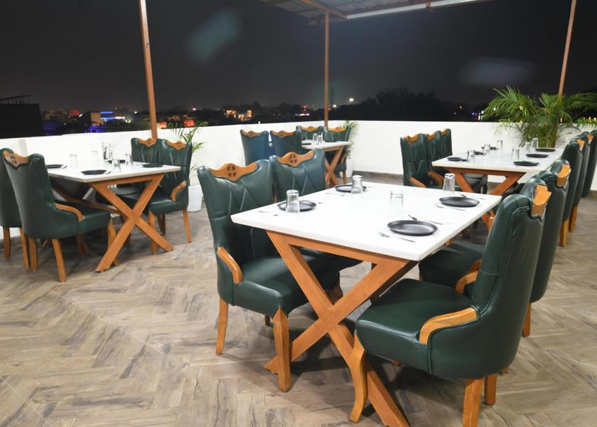Madhya Pradesh Indore Food & Dining