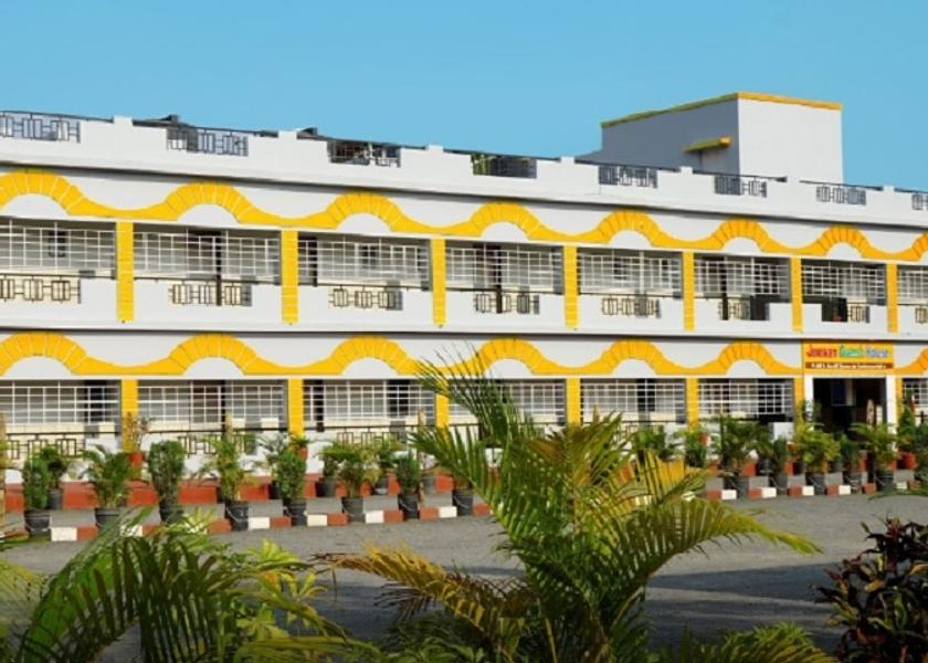 Maharashtra Manchar Hotel Exterior