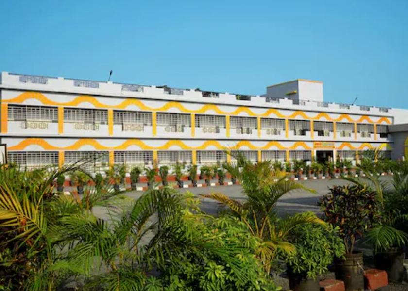 Maharashtra Manchar Hotel Exterior