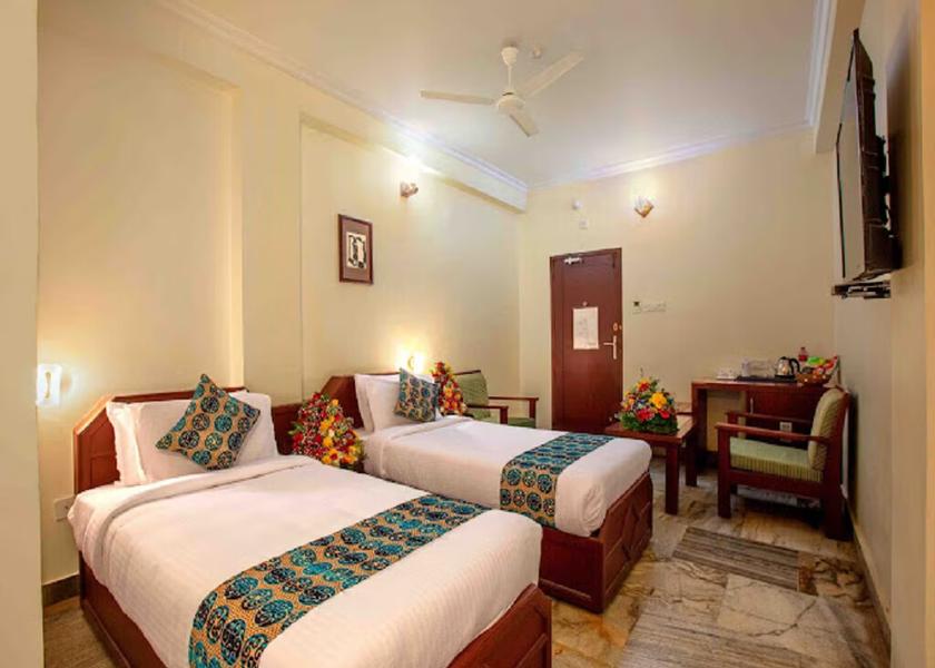 Kerala Karunagappalli Deluxe ac
