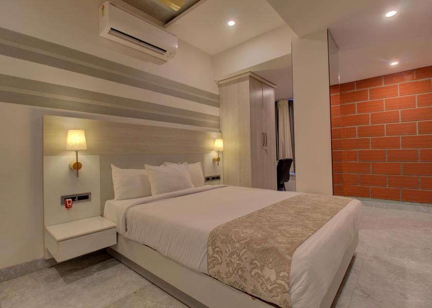Maharashtra Nashik Deluxe Room
