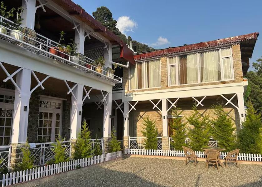 Uttarakhand Nainital Hotel Exterior