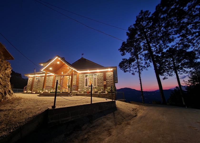 Himachal Pradesh Narkanda Facade