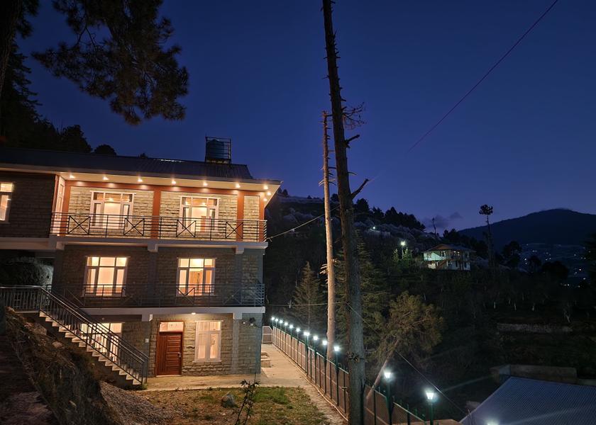 Himachal Pradesh Narkanda Hotel View