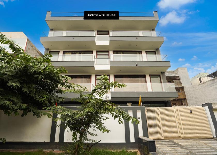 Uttar Pradesh Noida Facade