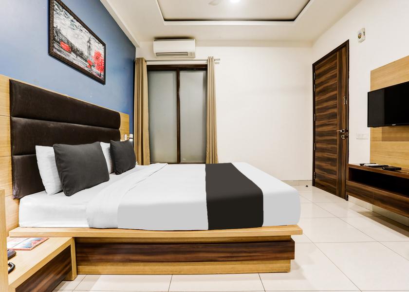 Delhi Delhi Room