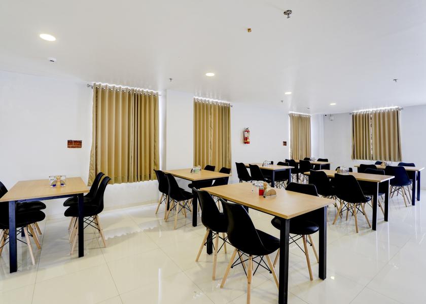 Gujarat Vadodara Restaurant