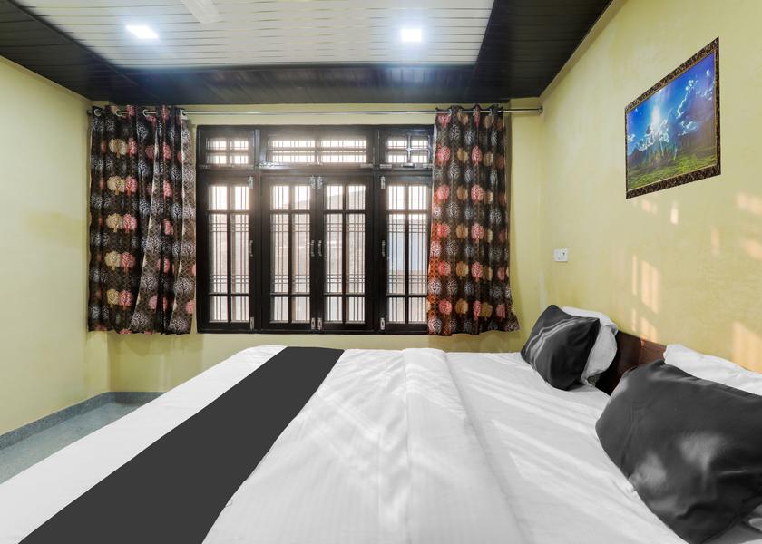 Uttar Pradesh Lucknow Room