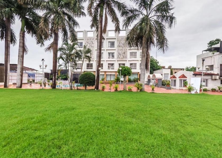Maharashtra Jalgaon Hotel Exterior