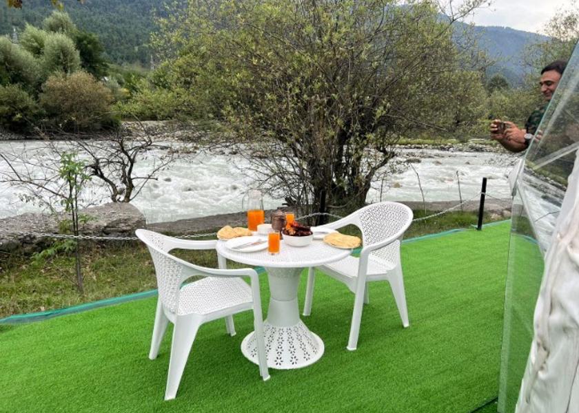 Jammu and Kashmir Sonamarg Hotel View