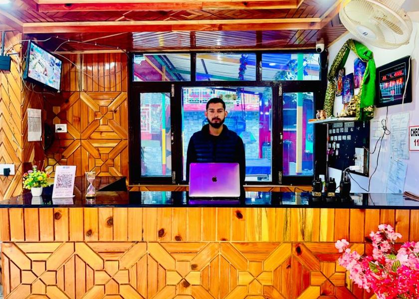 Himachal Pradesh Kasol Bar
