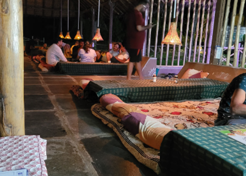 Karnataka Hampi Food & Dining