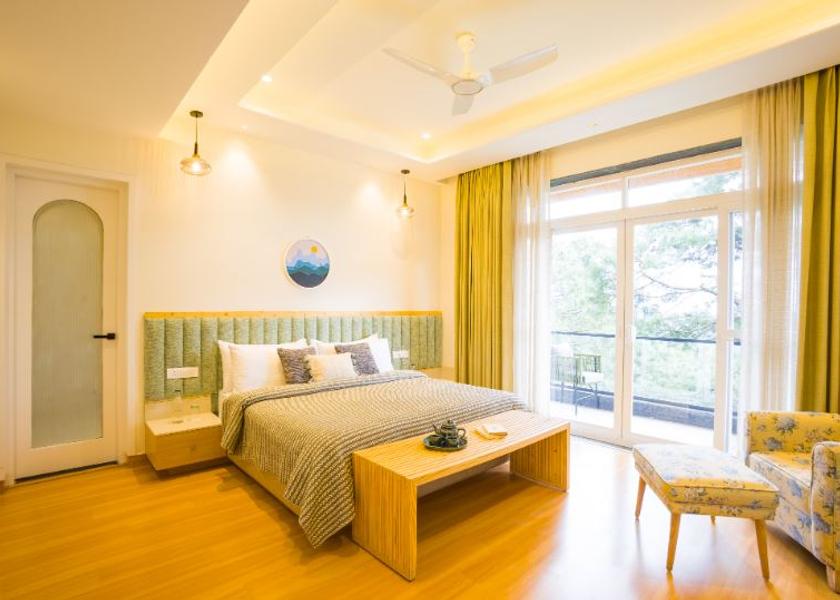 Himachal Pradesh Kasauli 2 BHK with Outdoor Pool & Gaming room