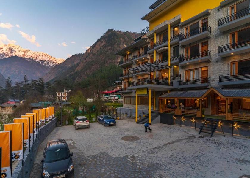 Himachal Pradesh Kasol Facade