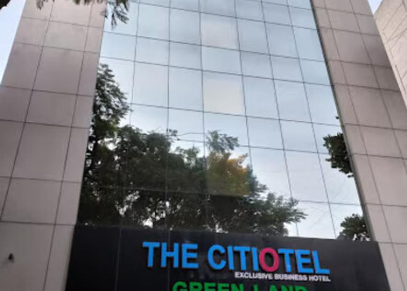 Maharashtra Pune Hotel Exterior