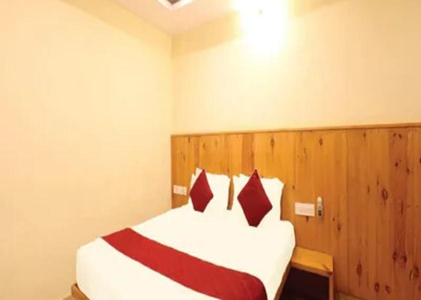 Karnataka Bangalore Deluxe Room