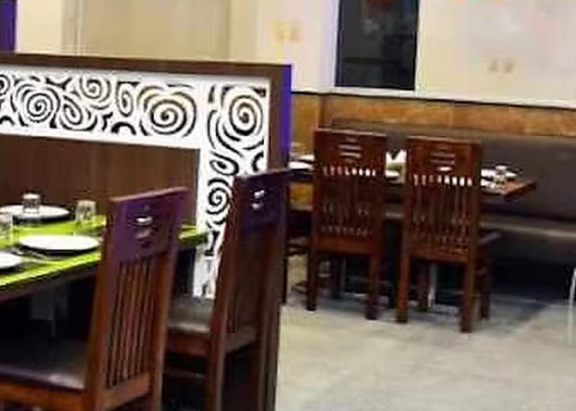Maharashtra Jalgaon Food & Dining