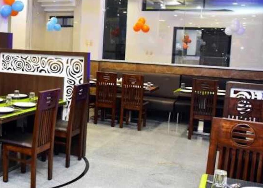 Maharashtra Jalgaon Food & Dining