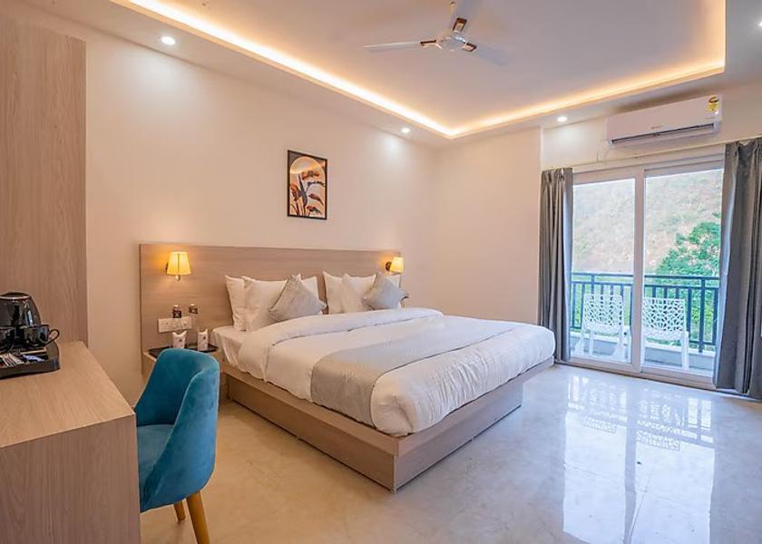 Uttarakhand Rishikesh Deluxe Room 