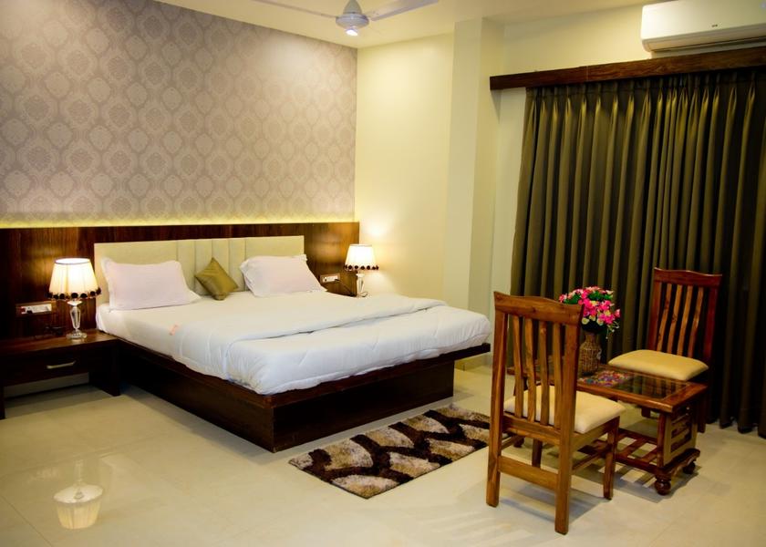 Maharashtra Beed Suite Room