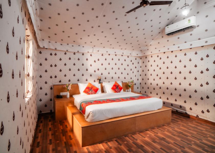 Rajasthan Jaisalmer Deluxe Camp