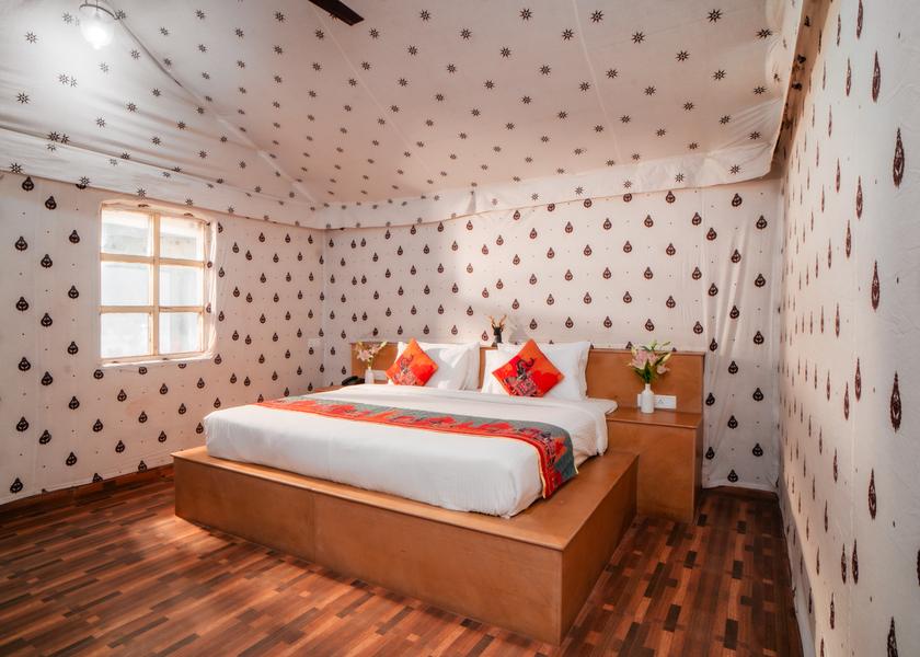 Rajasthan Jaisalmer Deluxe Camp