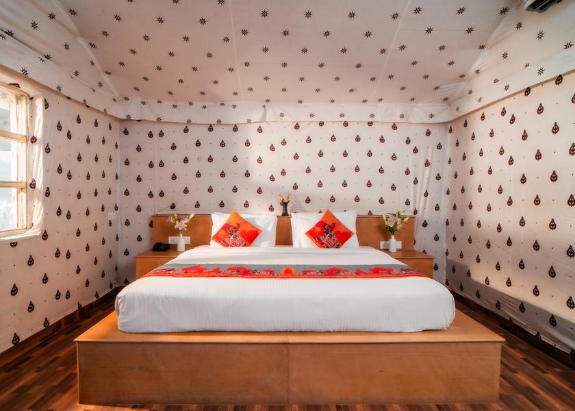 Rajasthan Jaisalmer Deluxe Camp