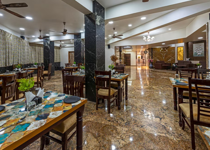 Maharashtra Kolhapur Food & Dining
