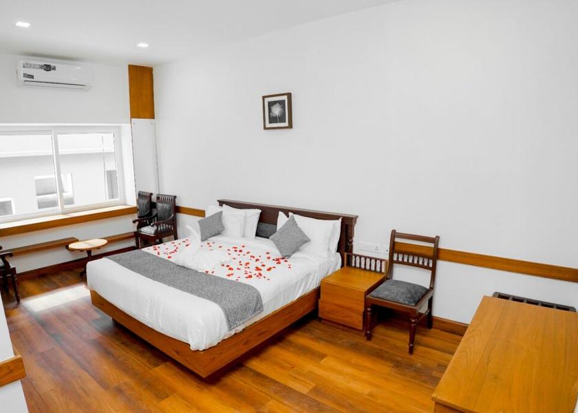 Kerala Perintalmanna Deluxe AC Room