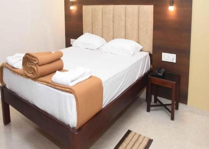 Karnataka Dharwad Deluxe Room