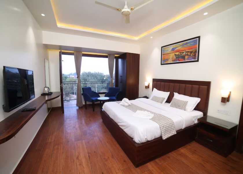 Haryana Bhiwani Super Deluxe Room With Bathtub