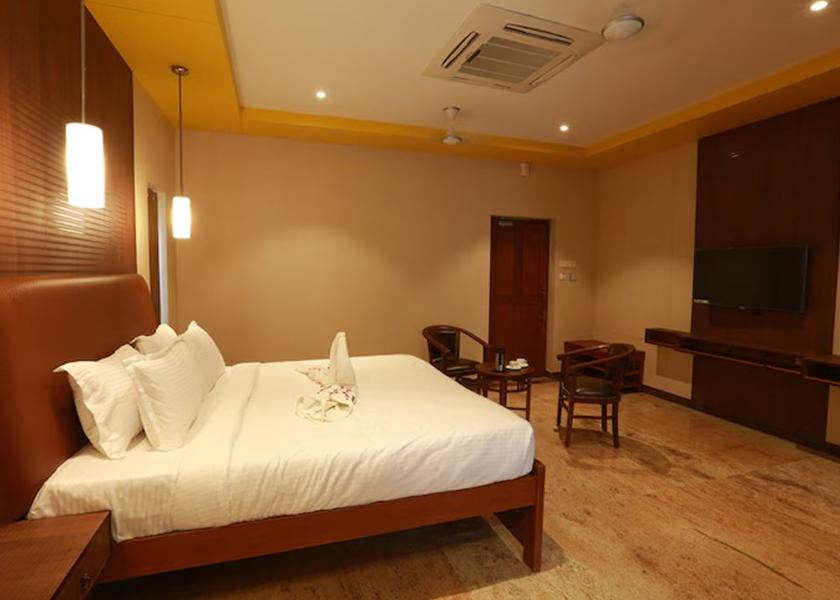 Tamil Nadu Kumbakonam Suite King or Twin