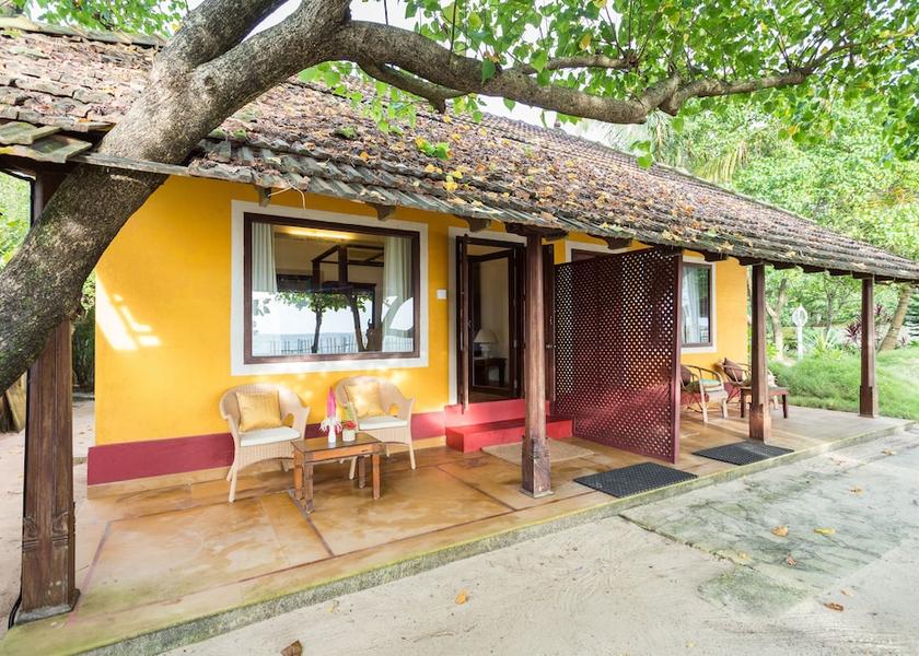 Kerala Alleppey Front of property