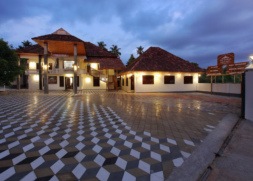 Kerala Thrissur Hotel Exterior