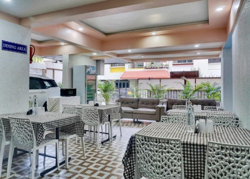 Maharashtra Pune Food & Dining