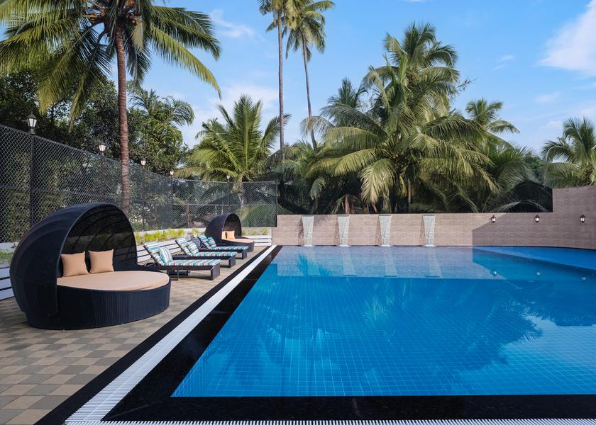 Goa Candolim Pool