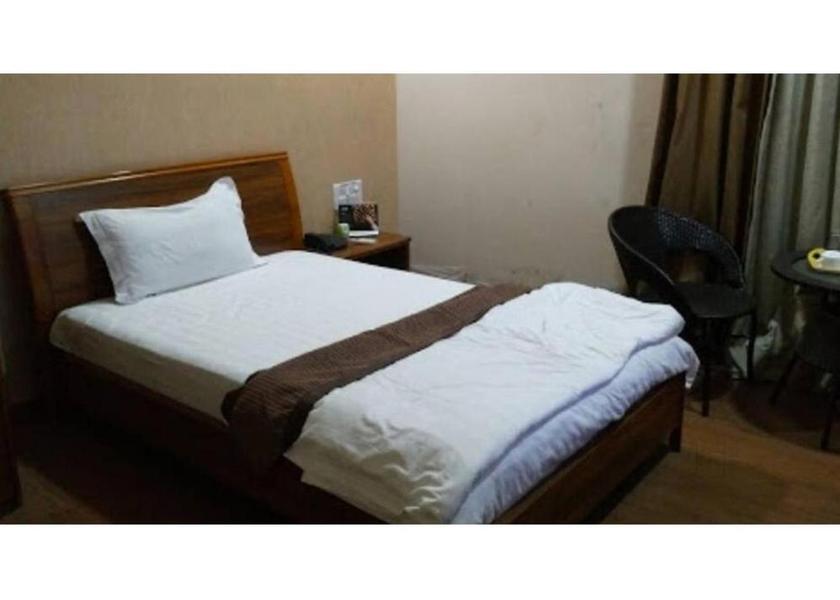 Maharashtra Wardha Deluxe Room