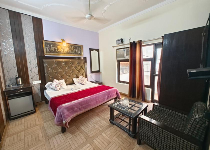 Uttarakhand Rishikesh Deluxe Room With Balcony