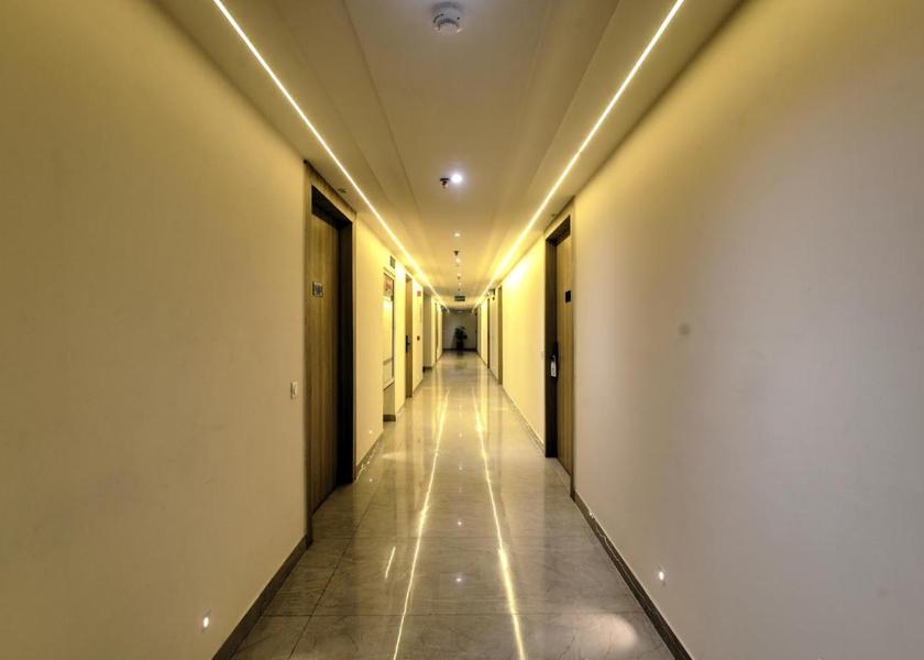 Delhi Delhi Public Areas