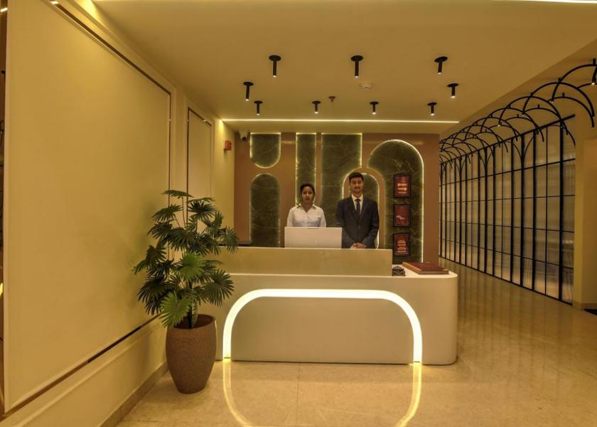 Delhi Delhi Public Areas