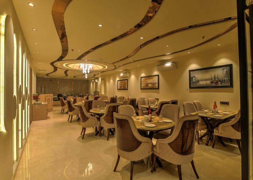 Delhi Delhi Food & Dining