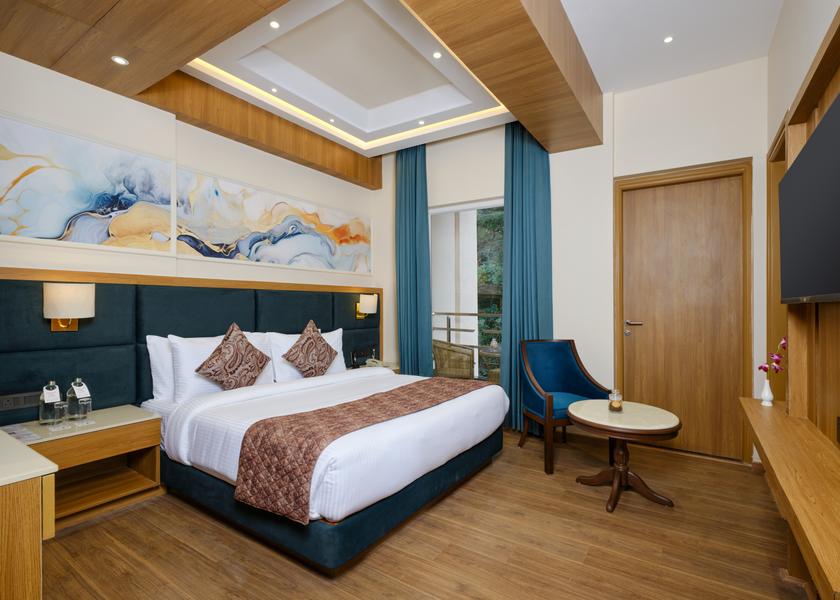 Himachal Pradesh Dalhousie Deluxe Room with Balcony (No View)
