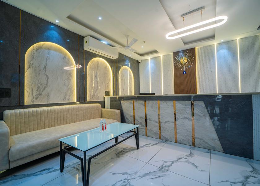 Delhi New Delhi Public Areas